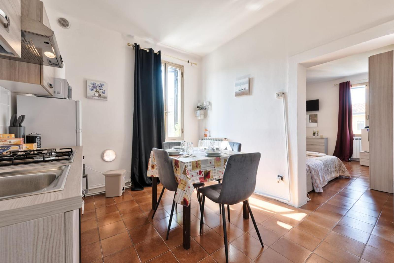 Venice Vacation Apartment Two Bedrooms มาร์เกรา ภายนอก รูปภาพ