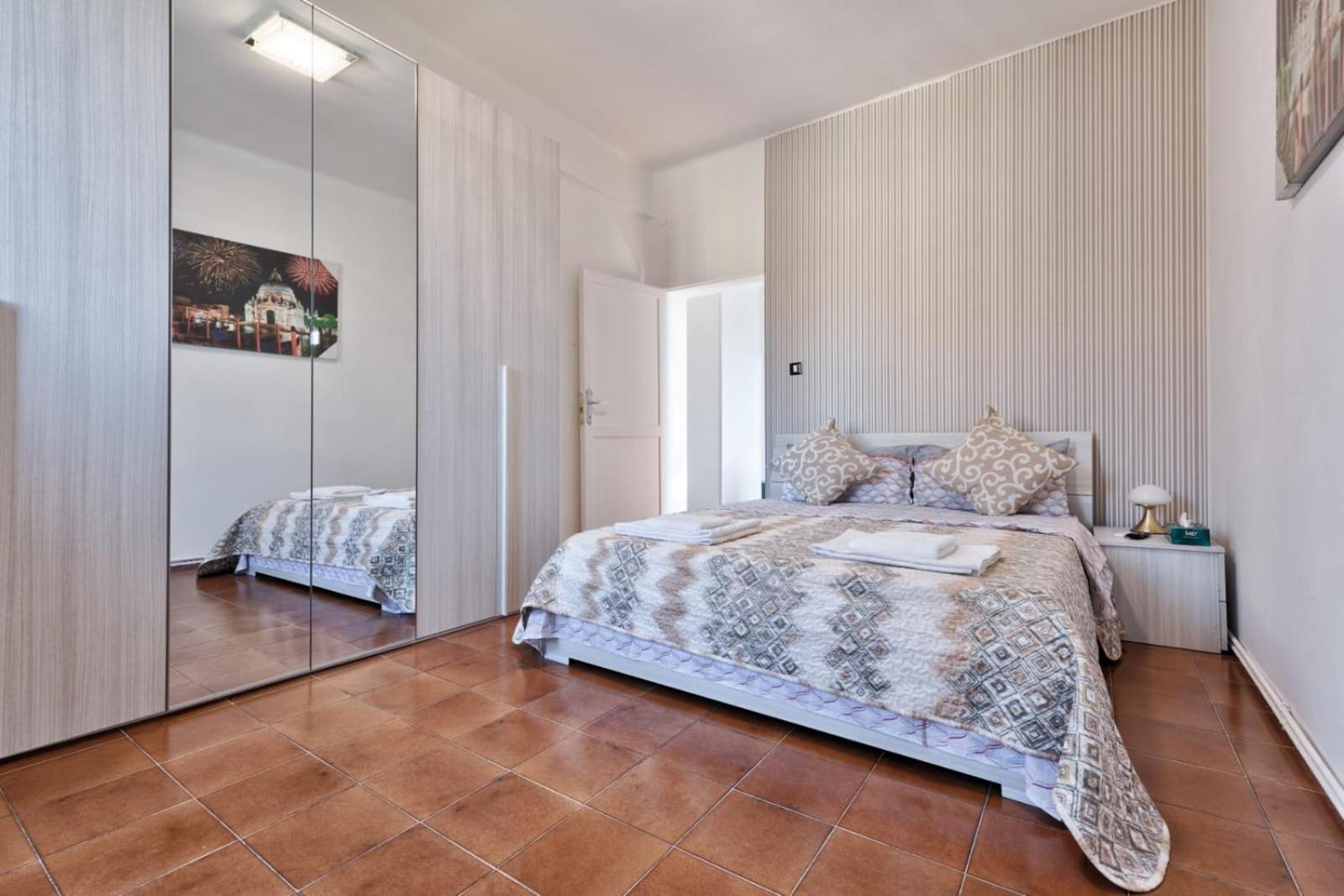 Venice Vacation Apartment Two Bedrooms มาร์เกรา ภายนอก รูปภาพ